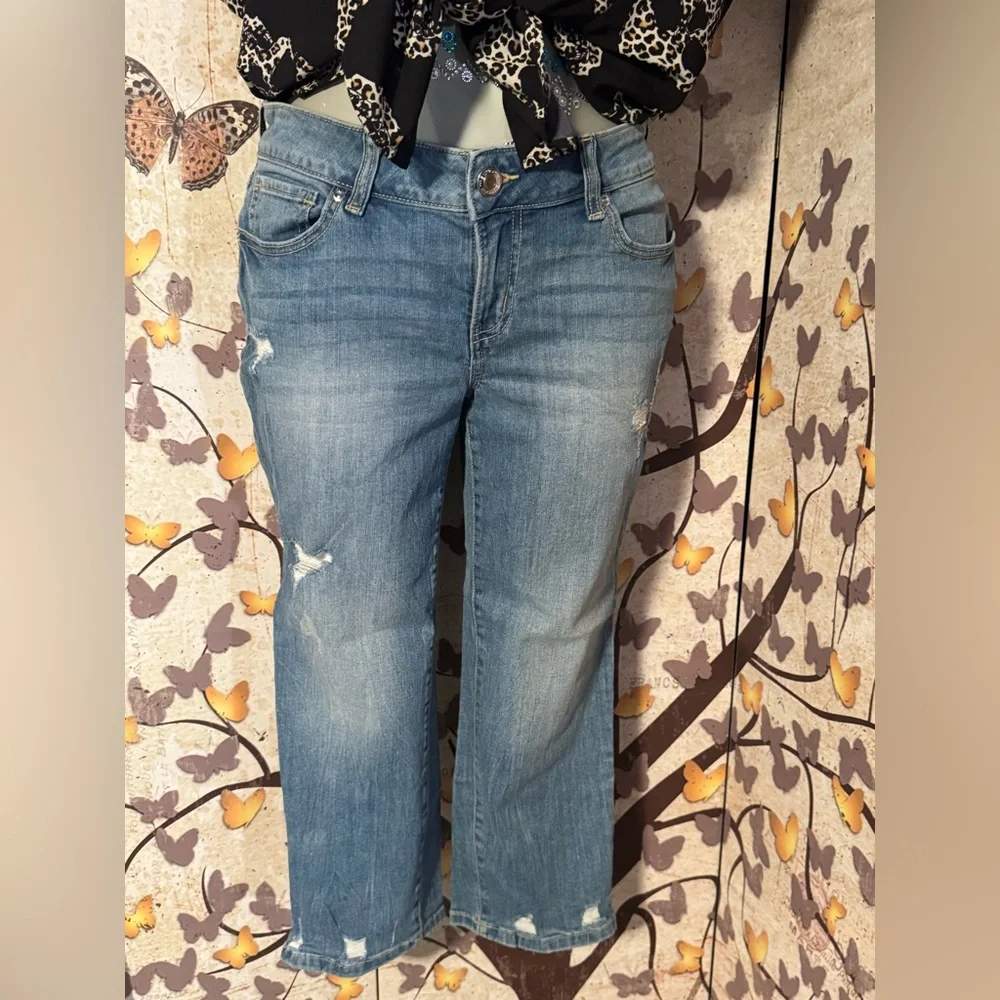 Maurices Cropped Boyfriend Jeans in Vintage Wash - Picture 1 of 9